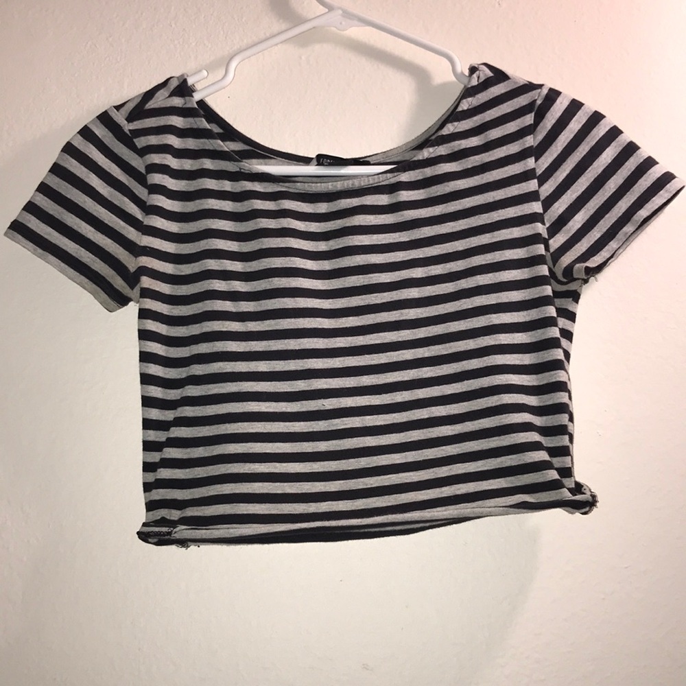 Cropped t shirt